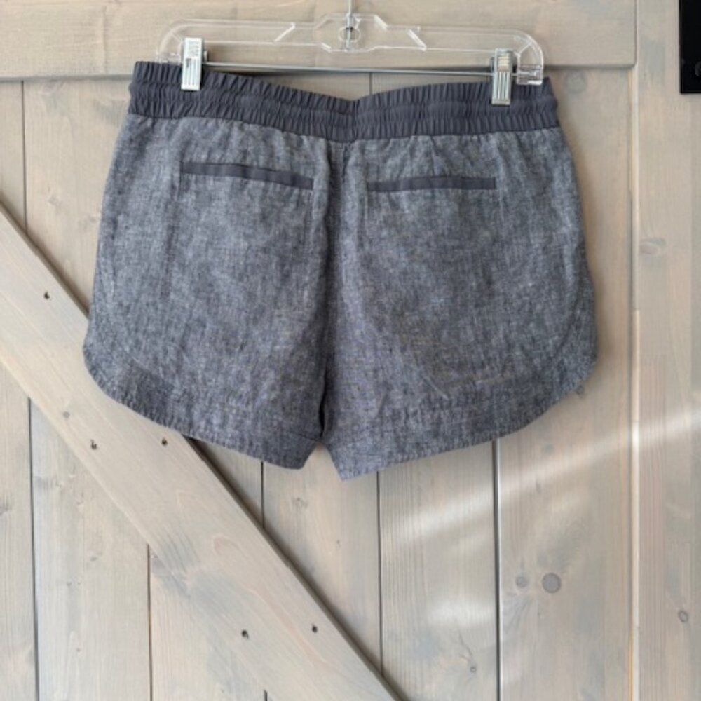 Athleta Beachside Bali Linen Shorts Womens Size 8 EUC Grey - Picture 2 of 8